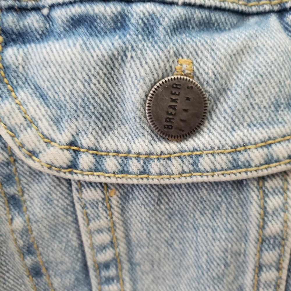 The Breaker Jeans Vest - Picture 3 of 9